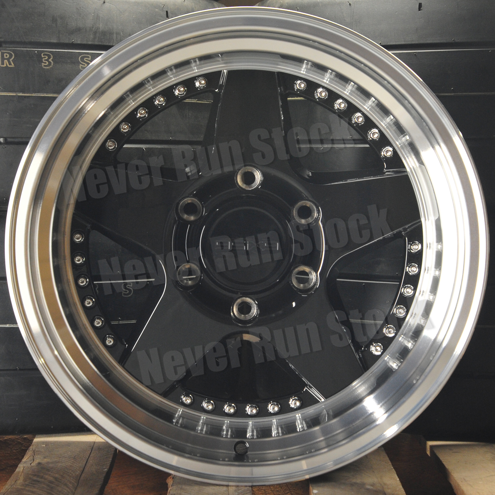9SIX9 FIVE-2 17x8.5 6x139.7 6x5.5 -10 GLOSS BLACK 5 SPOKE MACHINE