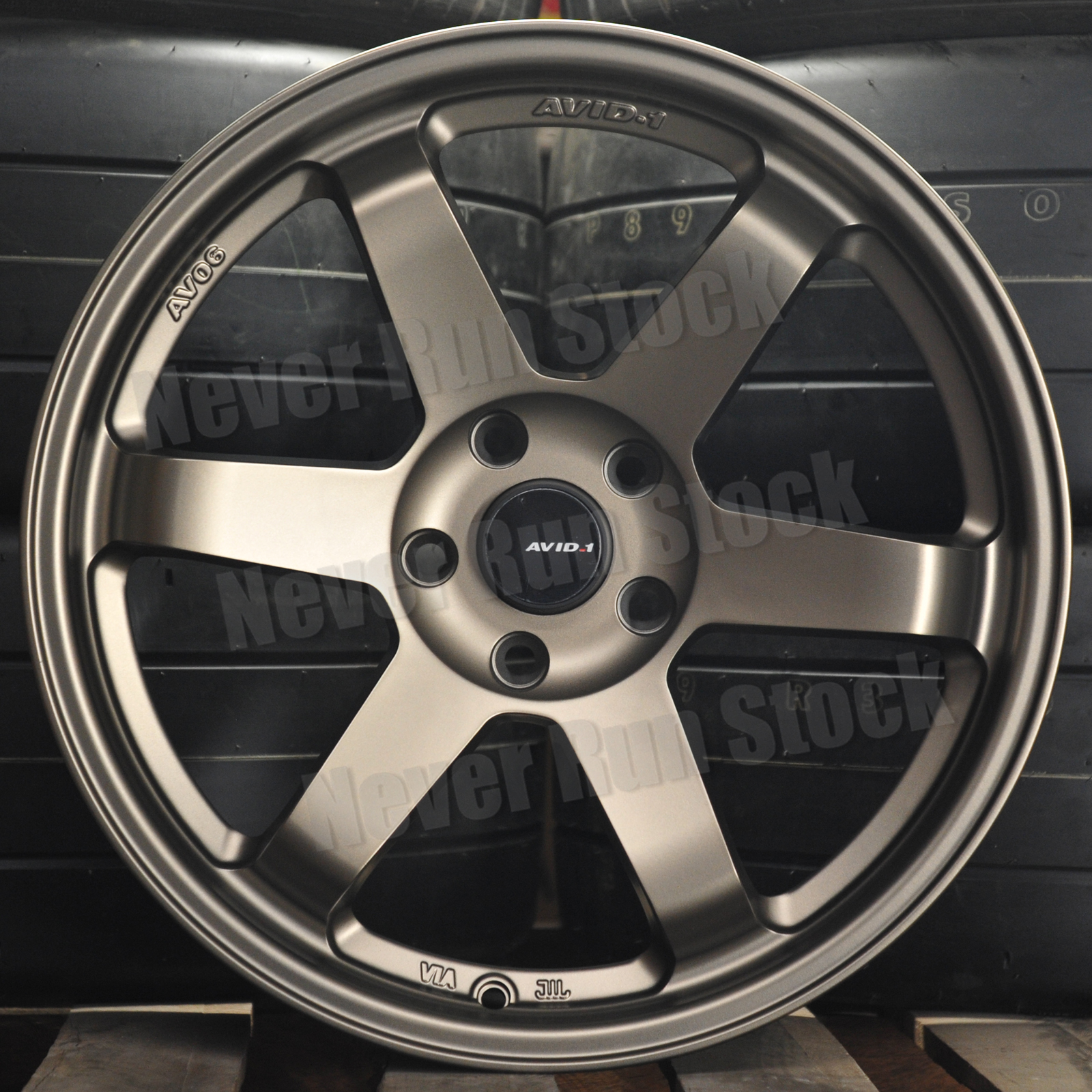 AVID.1 AV-06 17x8 5x114.3 +35 OFFSET MATTE BRONZE TE 6 SPOKES